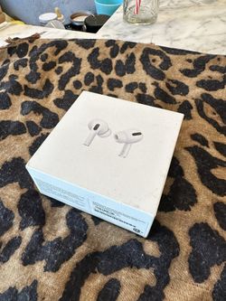 Apple AirPod Pro Used  SELL TODAY!!