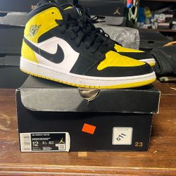 Jordan 1 Mid