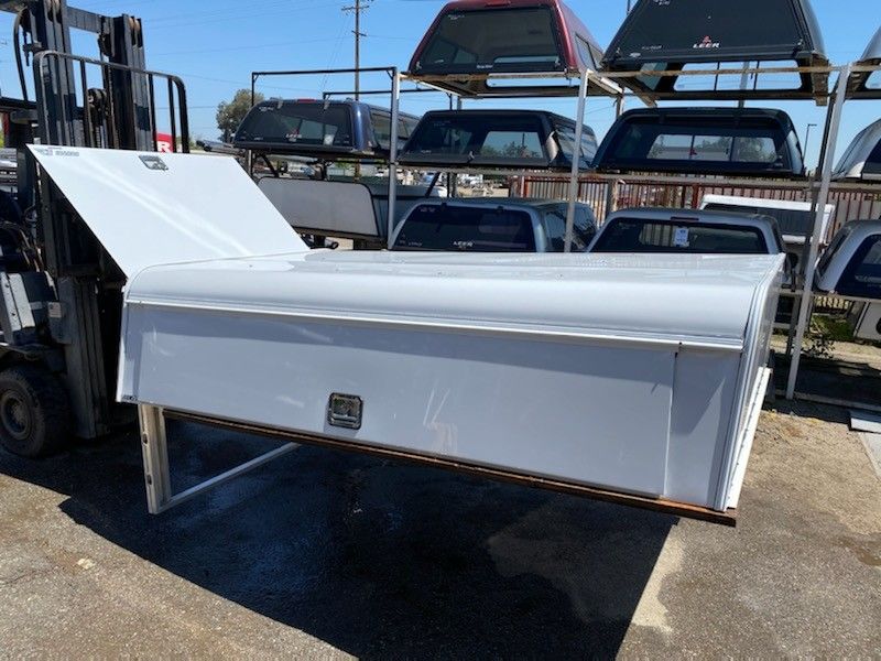 Camper shell for long bed chevy or gmc 14-18