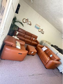 Lexanna Single Recliner Chair w/ Power Motion Headrest