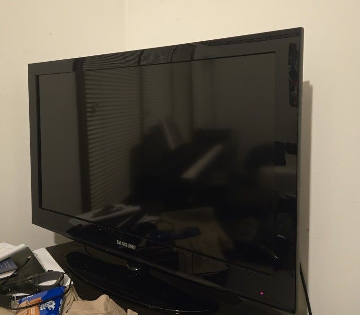 Samsung 32" LCD 403 Series