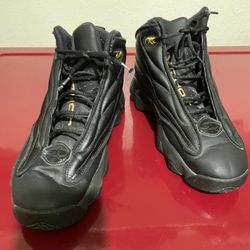 Black Jordan size 6 youth