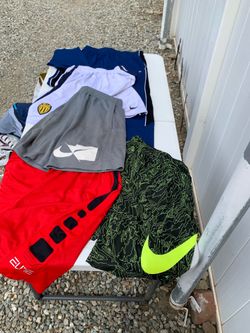 Nike- Boys / large/ XL. Chino, ca