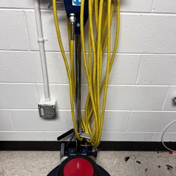 Renown floor machine