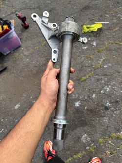 Front Spindle Knuckle with Stub Axle