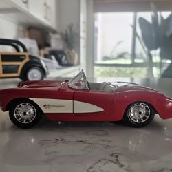 Burago 1957 Chevrolet Corvette Chevy 1/24 Diecast Race Car Toy Model Vehicle Red MADE IN ITALY