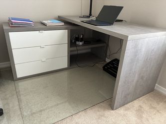 L-Shaped Corner Desk with Drawers and Shelves