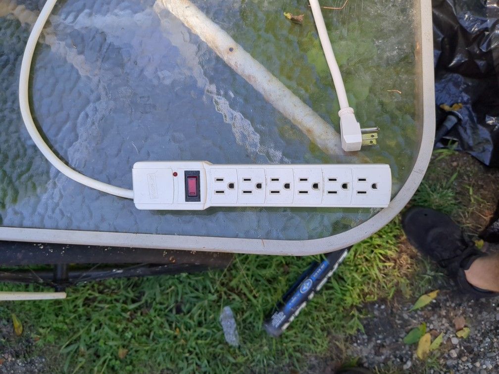 6 Outlet Plug