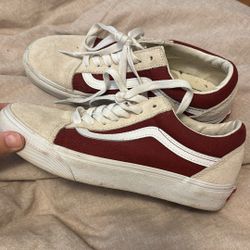 Women’s Size 7 Vans 