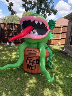 2 giant Halloween inflatable Decorations