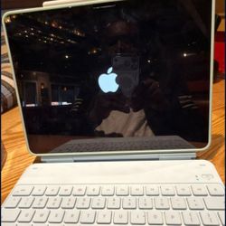 Apple iPad Air (M2) WiFi + Cellular 