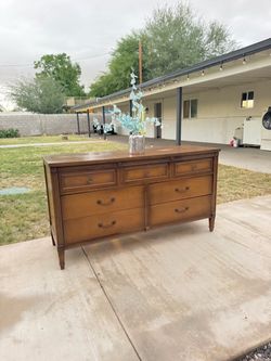 MCM dresser