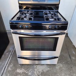 FRIGIDAIRE STAINLESS STEEL GAS STOVE