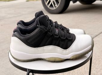 Air Jordan 11  Retro  Low Tuxedo  6Y