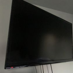TV INSIGNIA 32