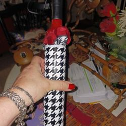 New Wine Bottle Look Umbrella 8 Firm