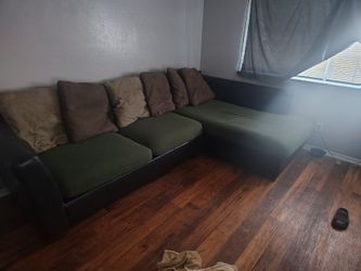 Green couch for sale