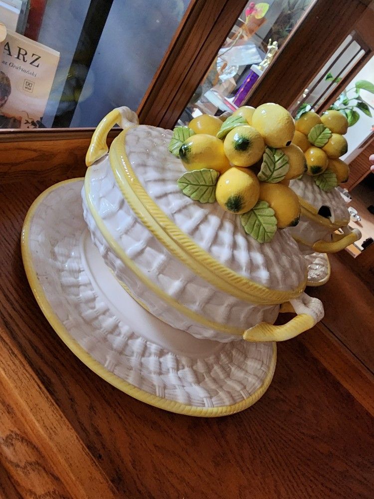 Lemon Ceramic Pot