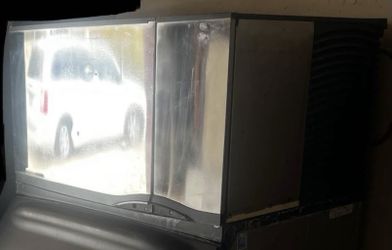💥Commercial Ice Machine - 300lbs Capacity - Works Great💥