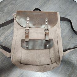 Men's Canvas And Leather Backpack 