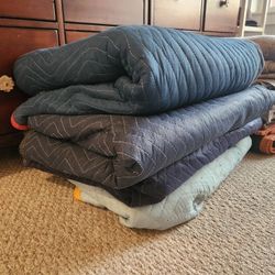 Moving Blankets (10)