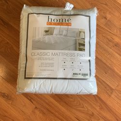 Brand New Macy King Size Mattress Pad