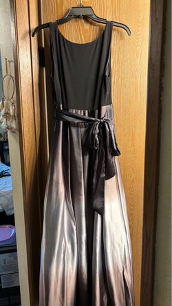 Ombre Sleeveless Gown - Size 8