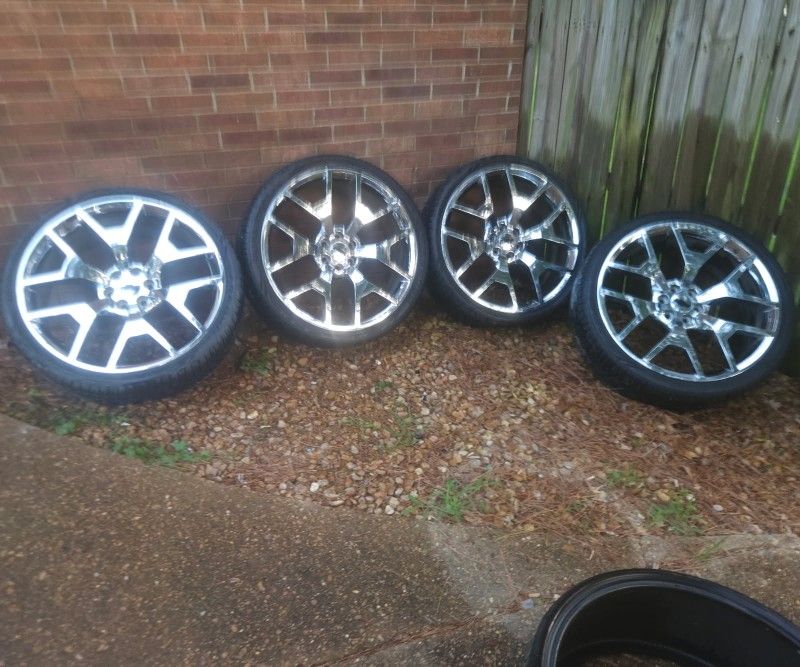 Snowflake Rims 26" with new Arroyo tires