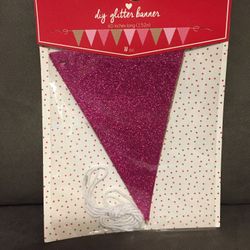 BRAND NEW 10 PIECE DIY GLITTER BANNER