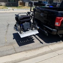 Scooter/Wheel Chair Lift