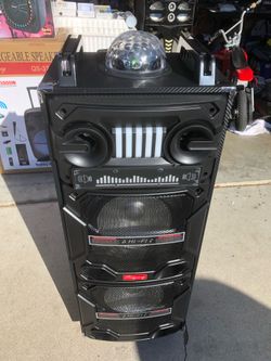 4,000 watt rechargeable Bluetooth speaker/aux/fm/USB and SD port/microphone for karaoke/brand new!!