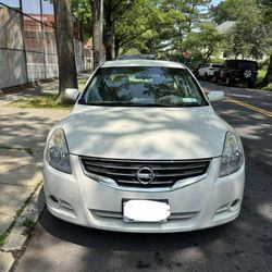 Nissan Altima 2011 