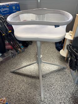 Halo Bassinest Swivel Sleeper 3.0 Bassinet