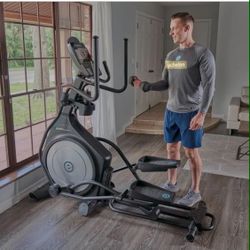 NEW ASSAMBLED FROM THE BOX ELLIPTICAL MACHINE