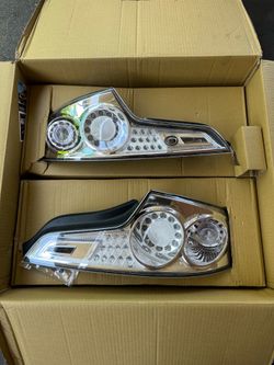 G35 clear tailights