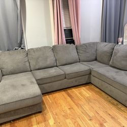 Sectional Couches 