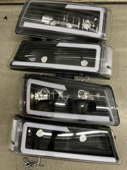 03-06 Chevrolet Silverado Headlights 