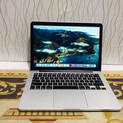 Apple MacBook Pro 13” Retina I5/8GB/256GB SSD $220