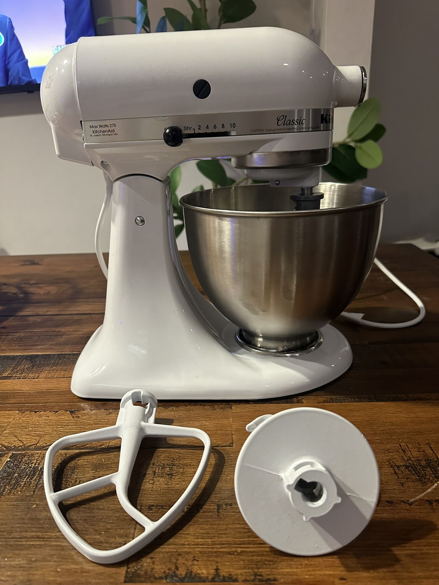 KitchenAid Classic 4.5qt Stand Mixer -10 Speeds, Metal, Includes Beater & Dough Hook