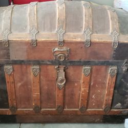 Antique Steamer CHEST TRUNK