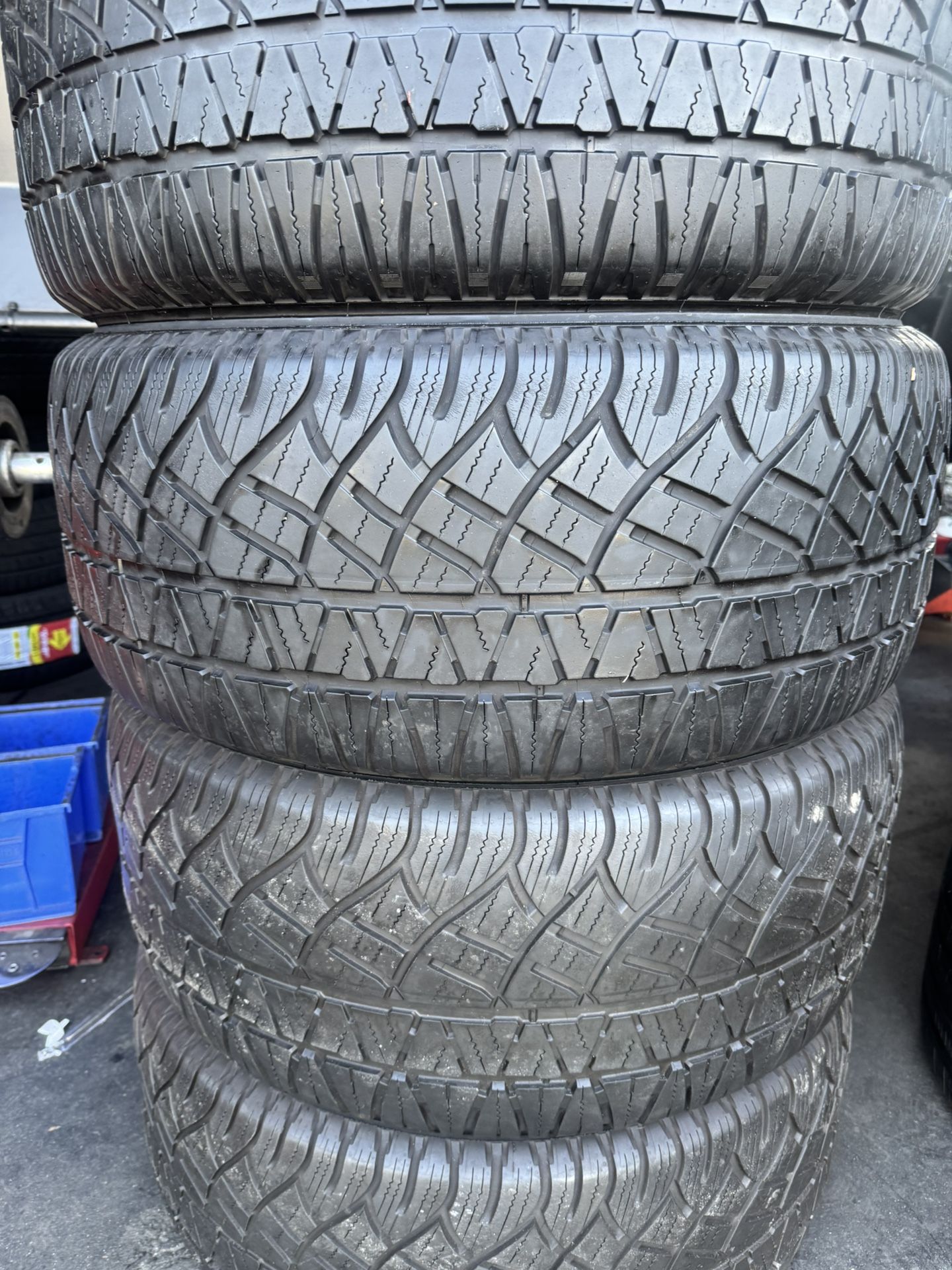 (4) 285/45R21 SET OF USED TIRES MICHELIN 60% LIFE !