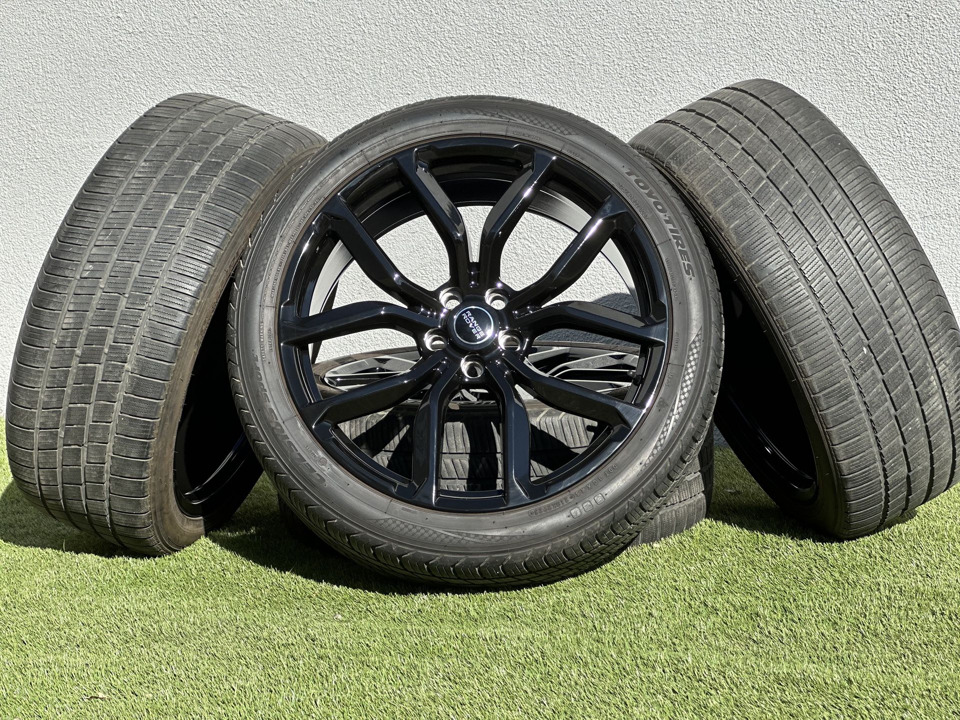 22” Land Rover Wheels NEW Range Rover 5x120 Defender rims Discovery Toyo 275/40R22 tires A/S 3-Peak Snow Rated