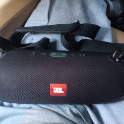 JBL EXTREME BLUETOOTH SPEAKER 