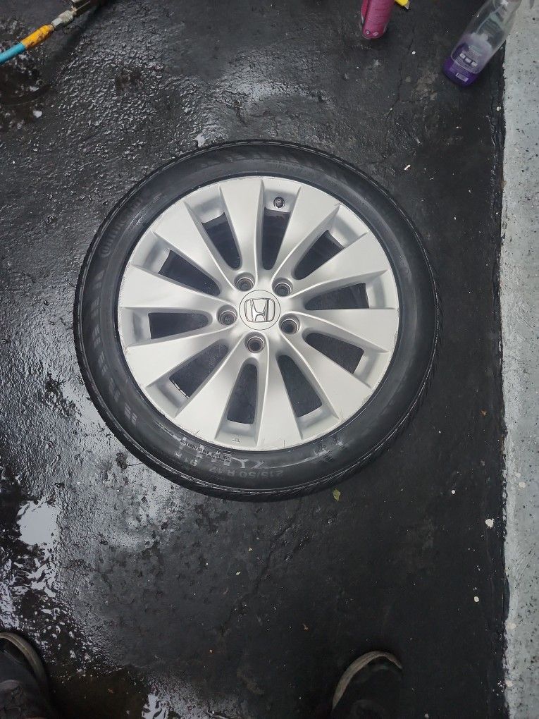 Honda 17 Inch Rim 5 Lugs Spare?