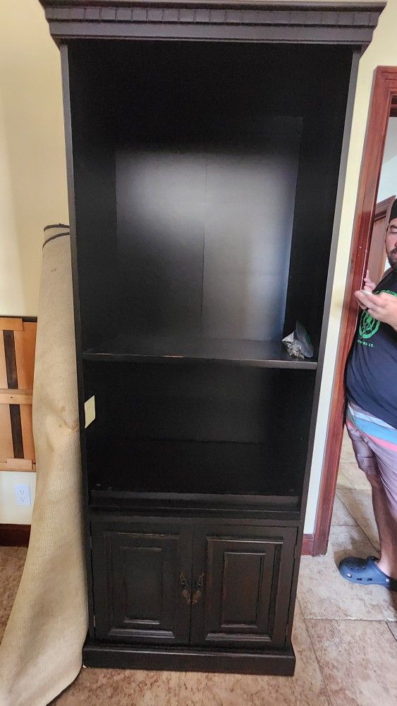 Black Shelving Unit With 5 Adjustable Shelves