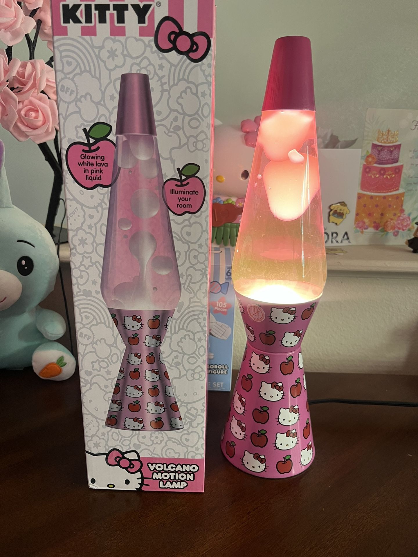Hello Kitty Lava Lamp 