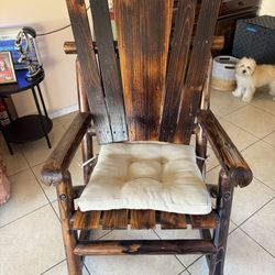 Rocking chair solid wood  Used Very Good Condition 