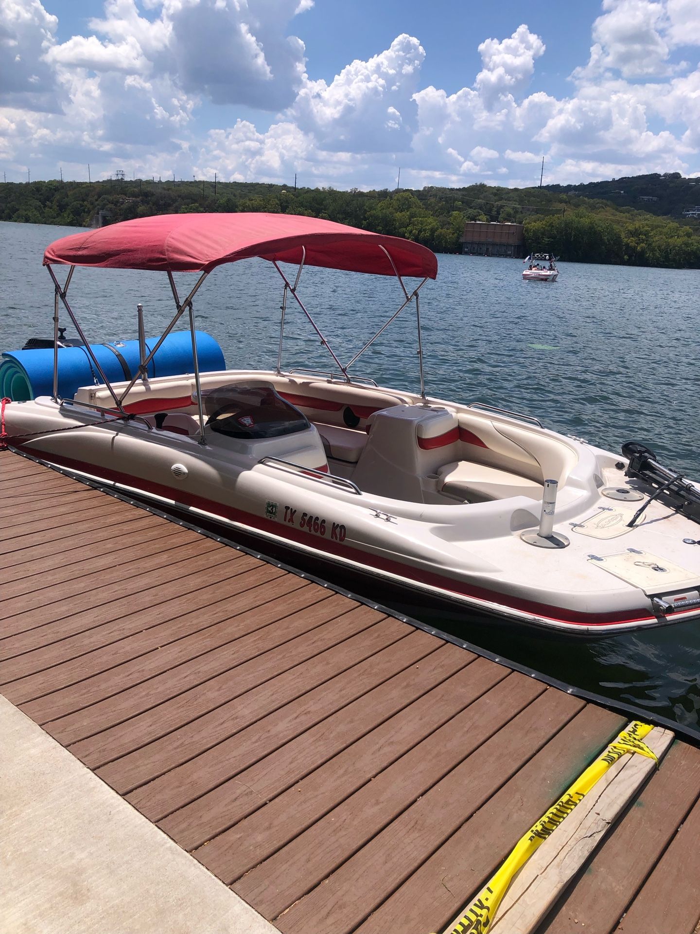 2015 Outboard Tahoe Boat For Sale Or Rent
