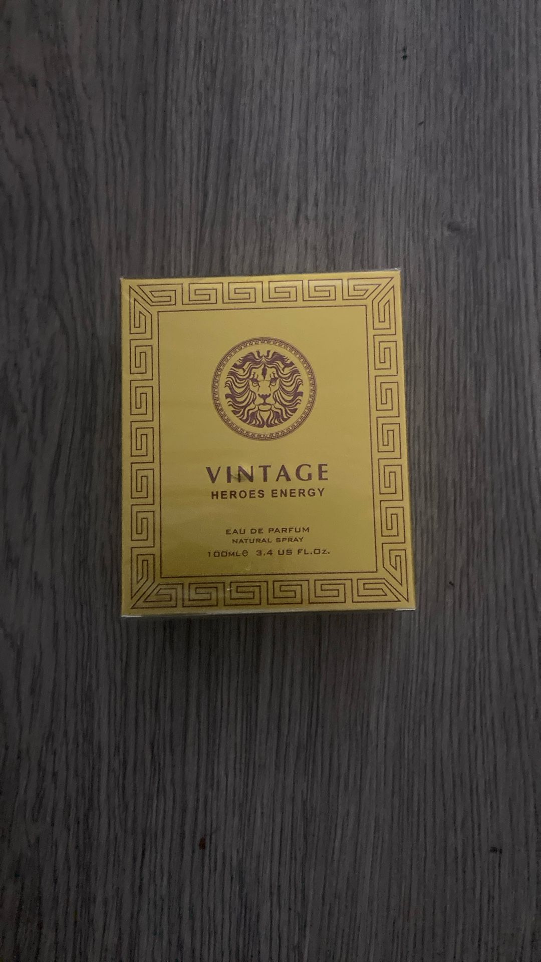 Men’s cologne, vintage heroes energy