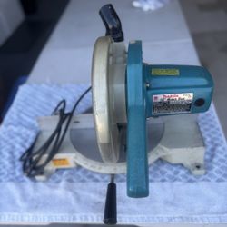 Makita 10” Miter Saw Model LS1030